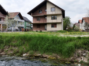 PRODAJE SE: Stambeni objekt 550m2, Osijek Ilidža