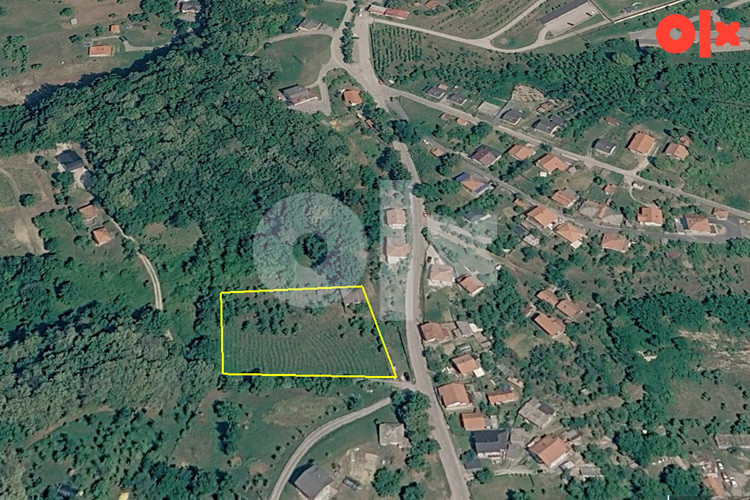 KOZLOVAC - Odlična parcela 3133 m2, pored glavnog puta 19