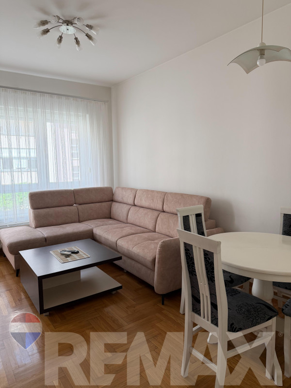 Odličan dvosoban stan 42m2 u Novoj Varoši
