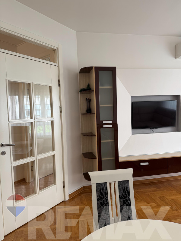Odličan dvosoban stan 42m2 u Novoj Varoši 3