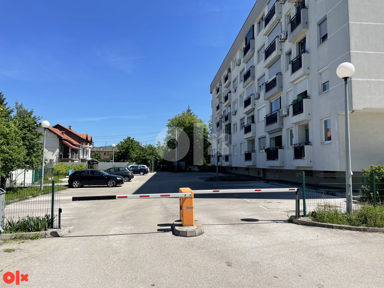 Garaža Sarajevo - Dobrinja Novi Grad