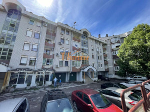 Četvorosoban stan 86 m2 - Naselje Mjesec