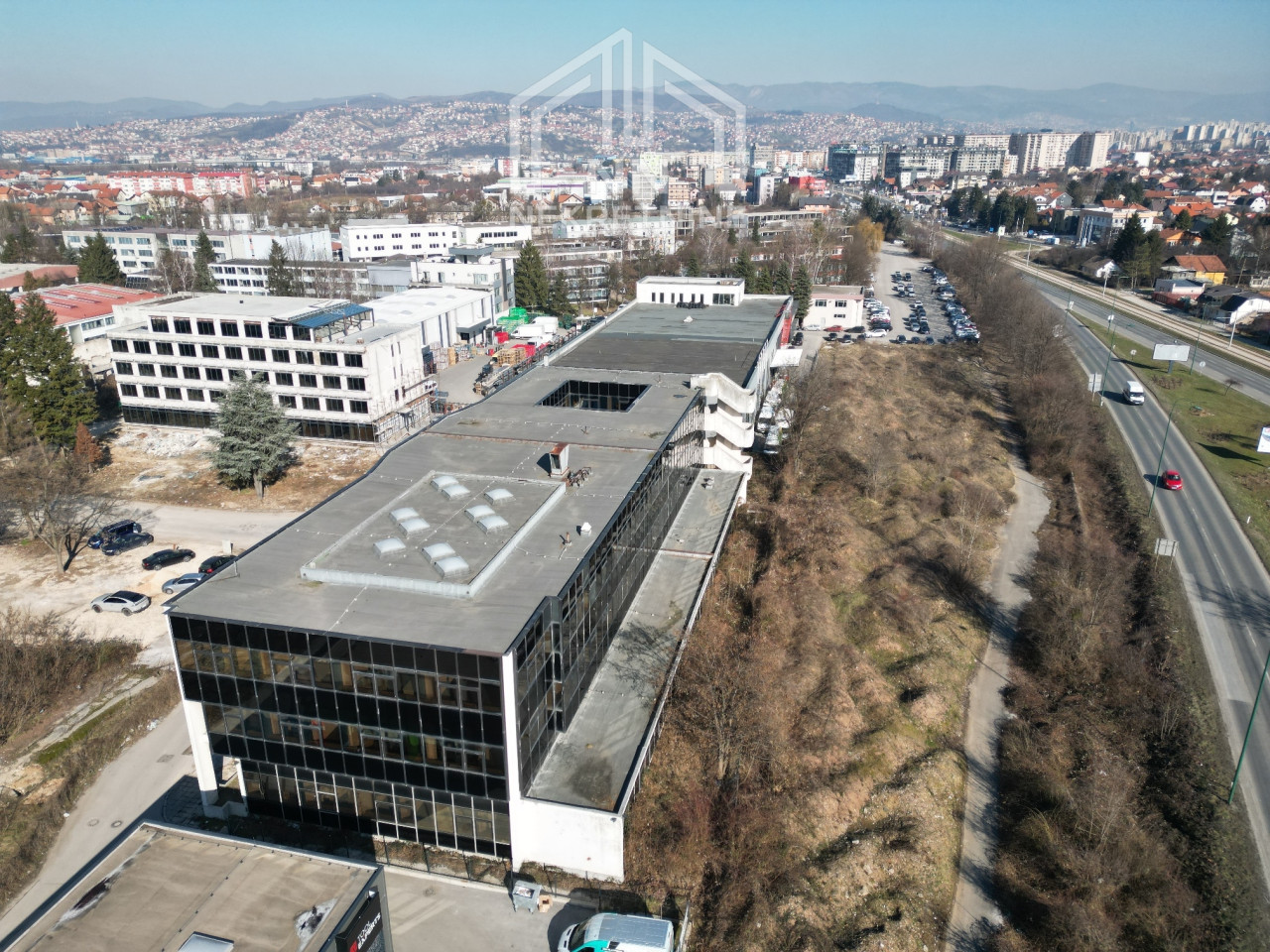 NN Nekretnine : Hale i kancelarije Industrijska zona Energoinvest 3
