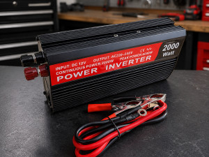 PRETVARAC 12/220V 1500W STRAUS AUSTRIA