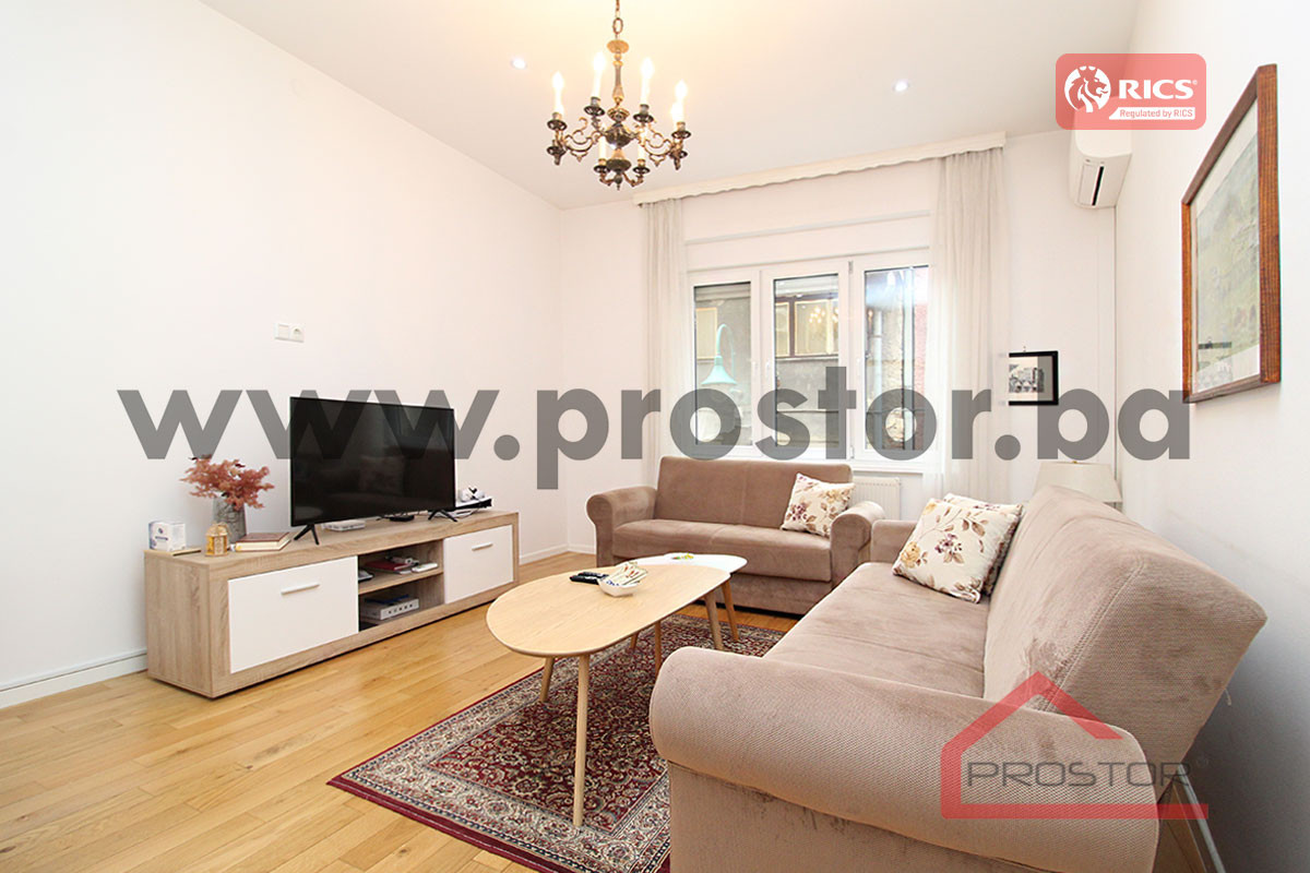 PROSTOR prodaje: Dvosoban stan, 59m2, Stari Grad 2