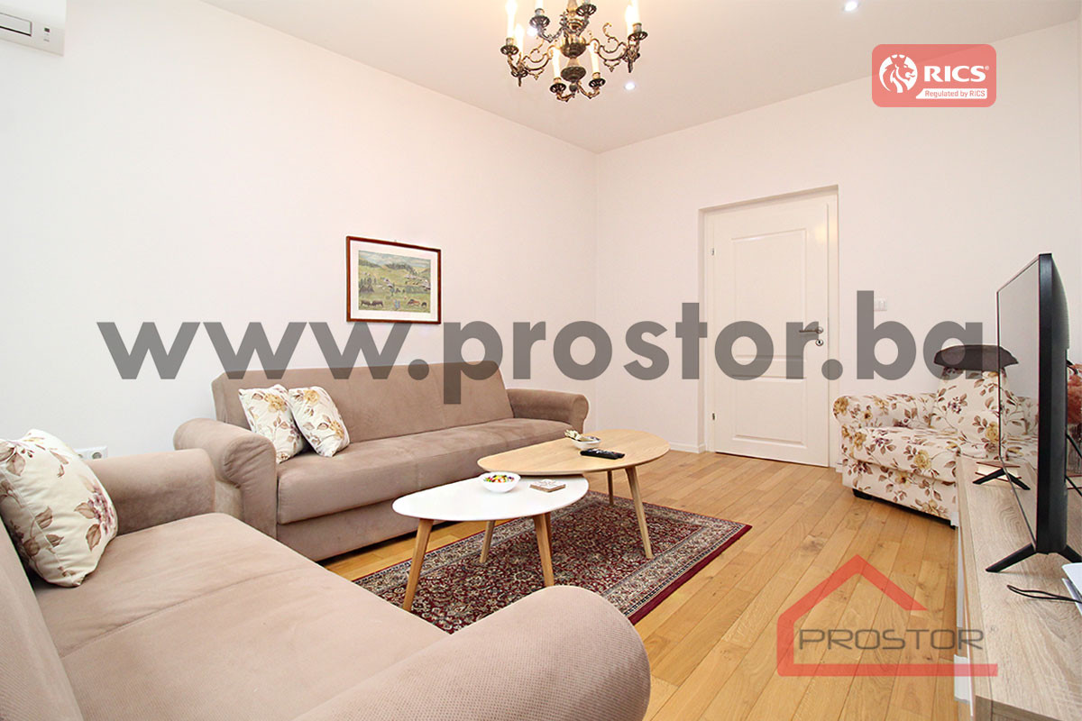 PROSTOR prodaje: Dvosoban stan, 59m2, Stari Grad 3