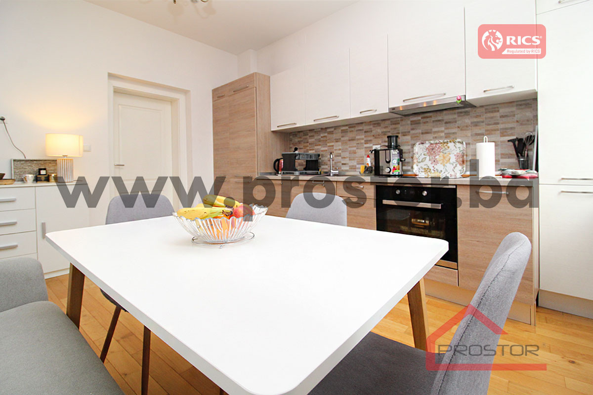 PROSTOR prodaje: Dvosoban stan, 59m2, Stari Grad 11