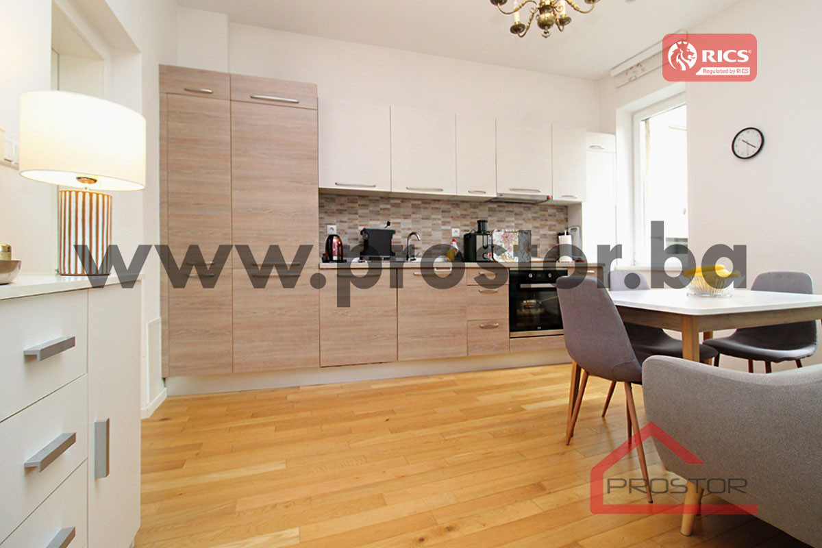 PROSTOR prodaje: Dvosoban stan, 59m2, Stari Grad 12