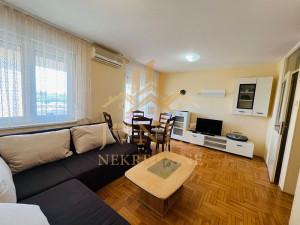 Najam trosoban namješten stan Lauš Banja Luka 58 m2