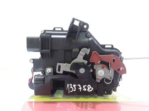 8E1837016C BRAVA VRATA N AUDI A4 8E0 00-04