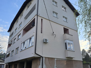 Sniženo!! Stan Pale, Koran, 66m2, prizemlje, trosoban, ostave photo 5