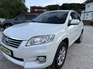 Toyota RAV 4 2.2 dizel 110 kw 4x4 ko nova 2011
