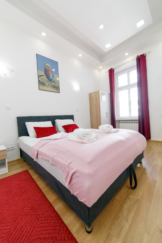 DVA DVOSOBNA STANA / MARKALE / STARI GRAD - SARAJEVO / 96m2 4