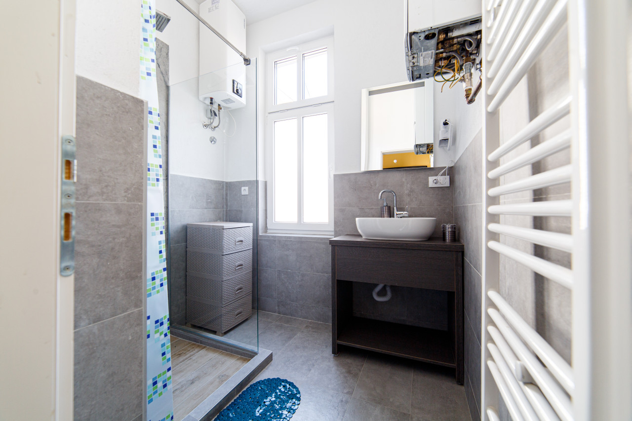 DVA DVOSOBNA STANA / MARKALE / STARI GRAD - SARAJEVO / 96m2 18