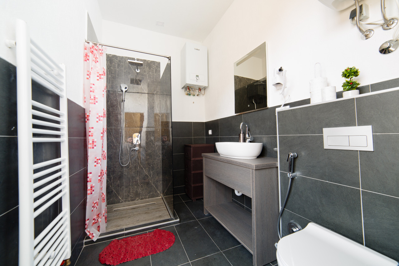 DVA DVOSOBNA STANA / MARKALE / STARI GRAD - SARAJEVO / 96m2 20