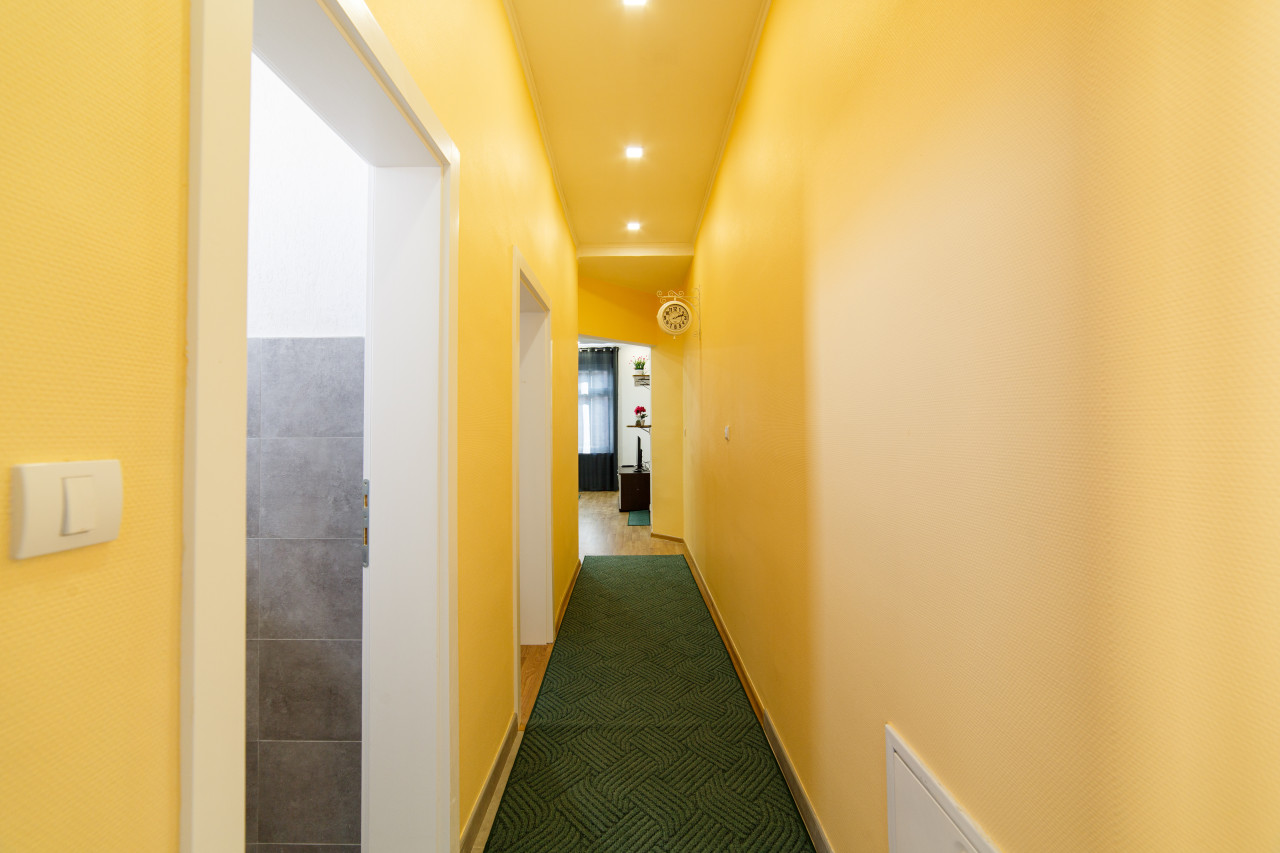 DVA DVOSOBNA STANA / MARKALE / STARI GRAD - SARAJEVO / 96m2 34
