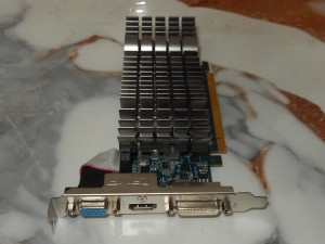 Graficka 2gb DDR3 / GT 610 / GT610