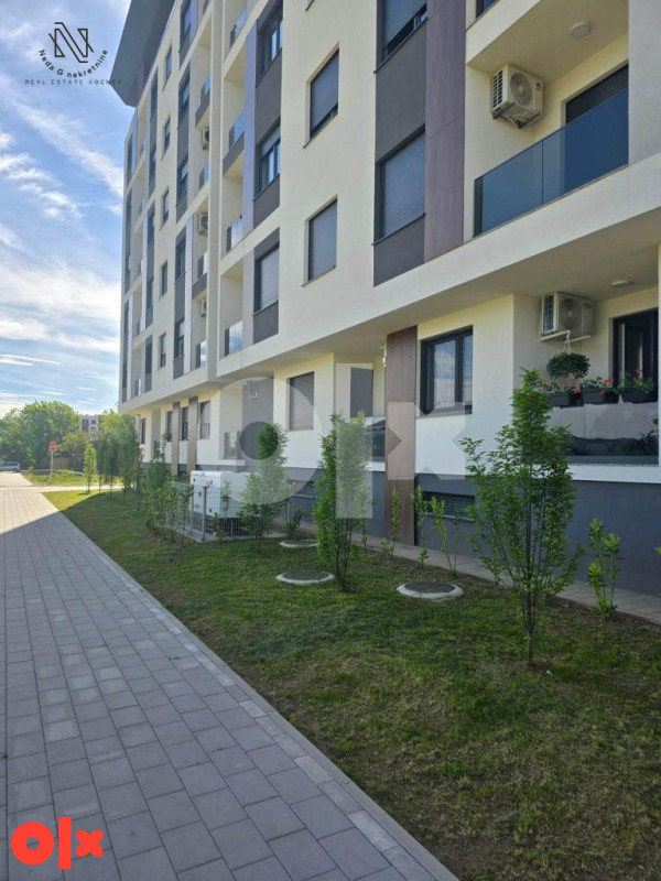 Trosoban stan manje kvadrature-56m2; PRODAJA