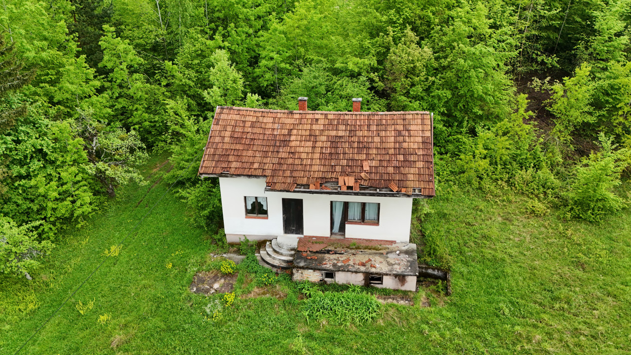 Sigenx prodaje zemljište/Kasindo/naselje Vrelo/3555 m2 2