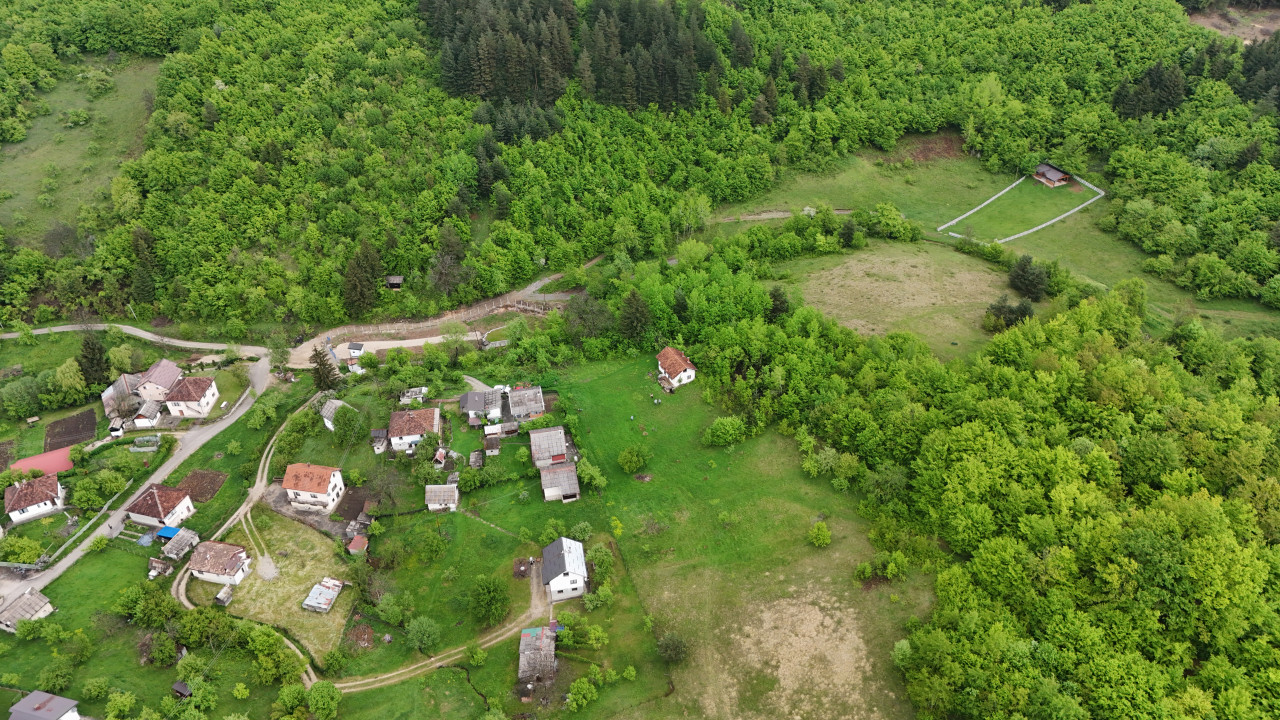 Sigenx prodaje zemljište/Kasindo/naselje Vrelo/3555 m2 9