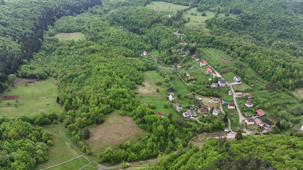 Sigenx prodaje zemljište/Kasindo/naselje Vrelo/3555 m2 11