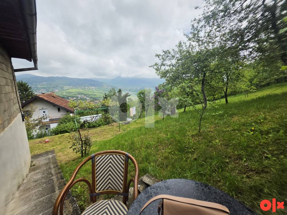 Kuća sa okućnicom 8