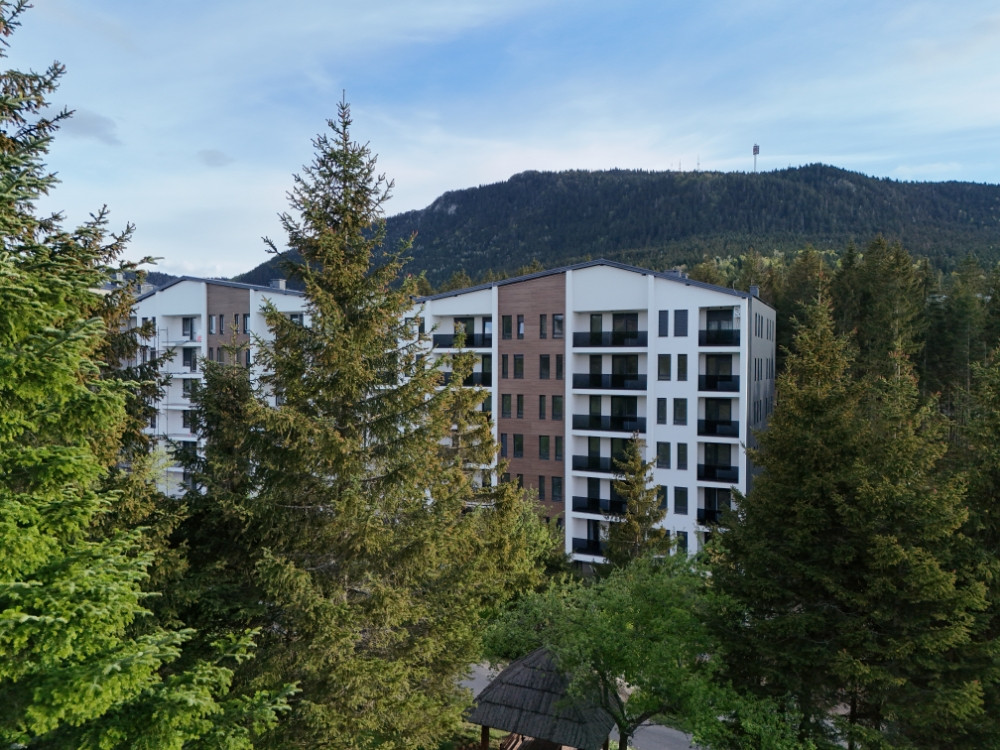 Prodaja opremljen trosoban apartman Trebević 3