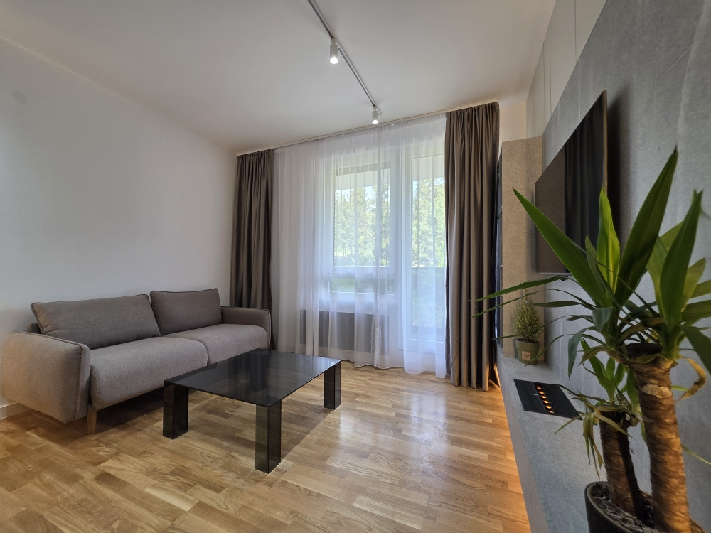 Prodaja opremljen trosoban apartman Trebević 9