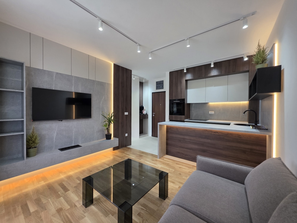 Prodaja opremljen trosoban apartman Trebević 11