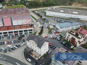 LOCUS: Kuća površine 700m2 pored TC Pacifik, Kiseljak photo 4