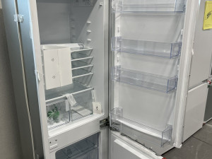 AEG frižider AIK2650R ugradbeni