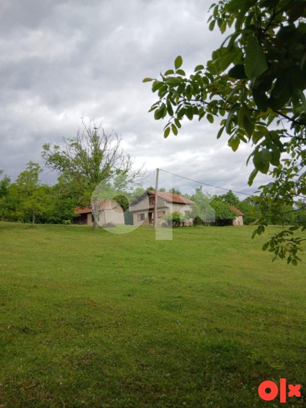 Kuća sa zemljom Gradačac Srnice Donje