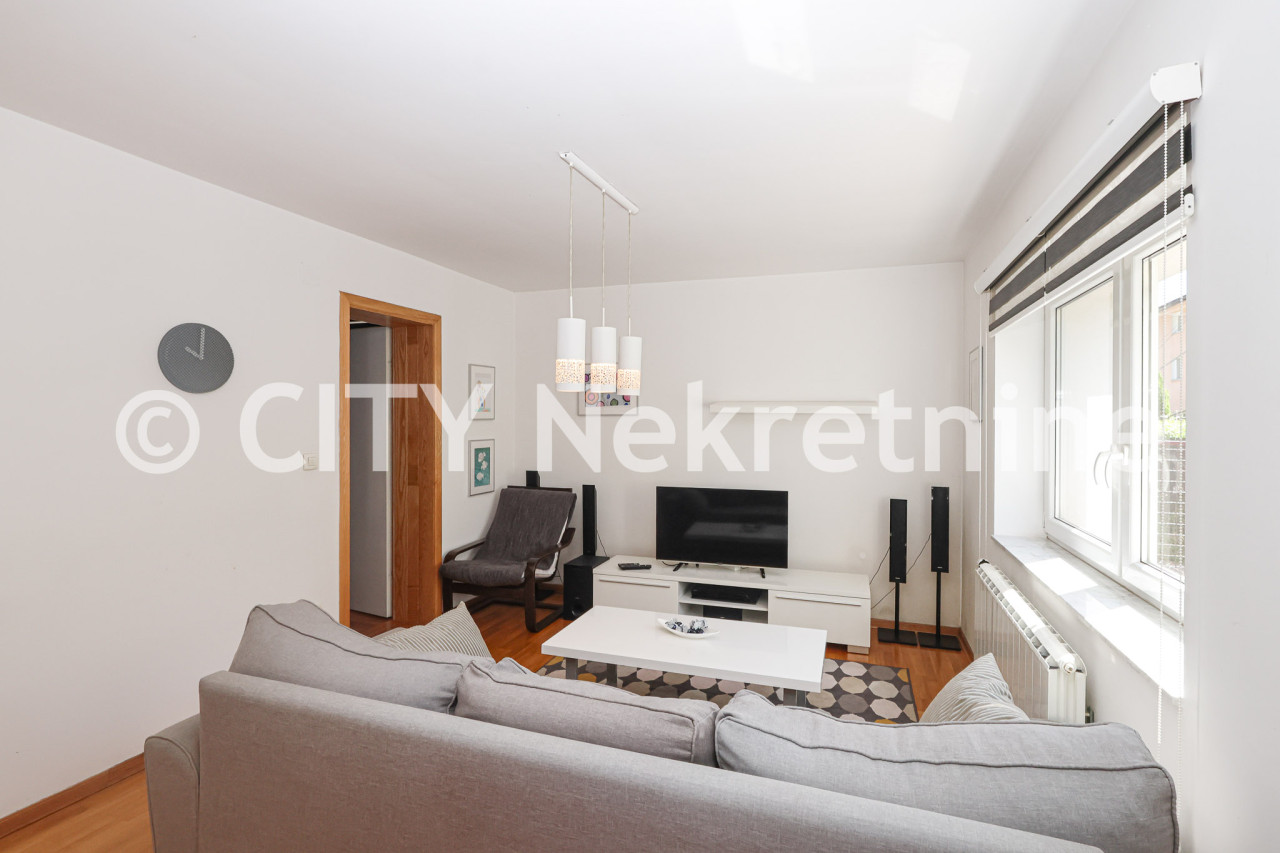 Trosoban namješten stan - Novo Sarajevo - Pofalići - 85 m2 2
