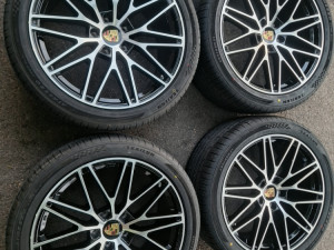 Felge 21 porsche gume cayenne cayene r21 285 40 315 35