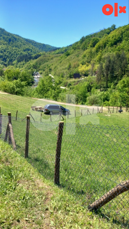 Plac  3,5 duluma 1/1(dozvoljena gradnja)- 12-ti km uz Gostovic