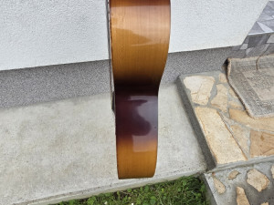 akusticna gitara framus