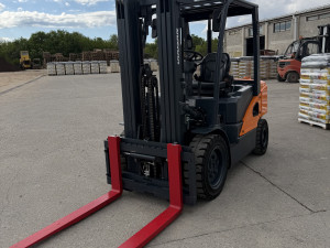 VILJUSKAR DOOSAN D30S-7 DIZEL- SOPTA VILIČARI D.O.O