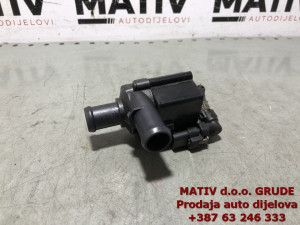 POMOĆNA pumpa vode Škoda Octavia 2016 5Q0965561B