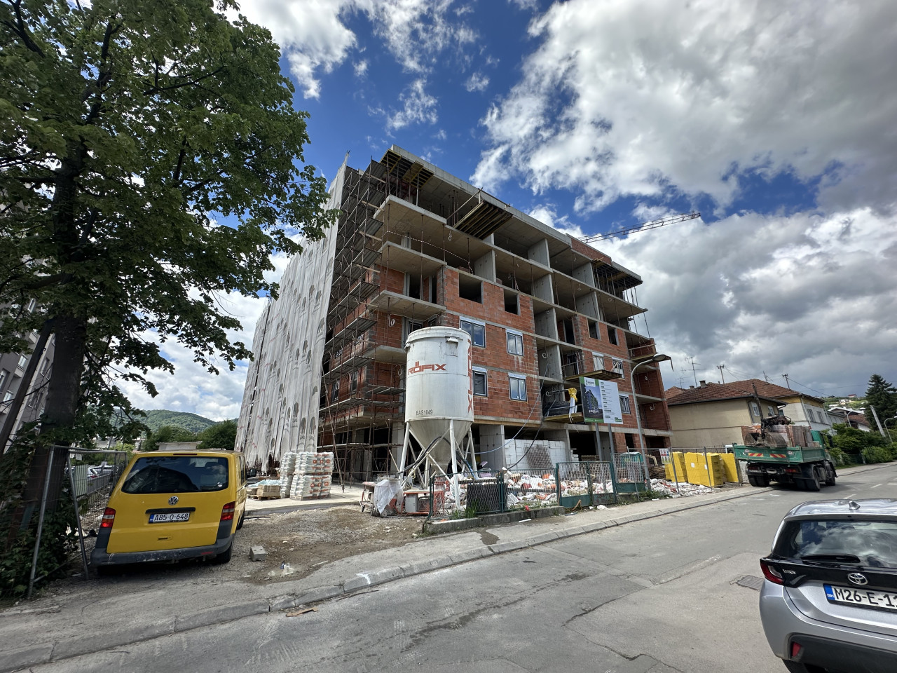 Trosoban stan u širem centru - 59,56 m2