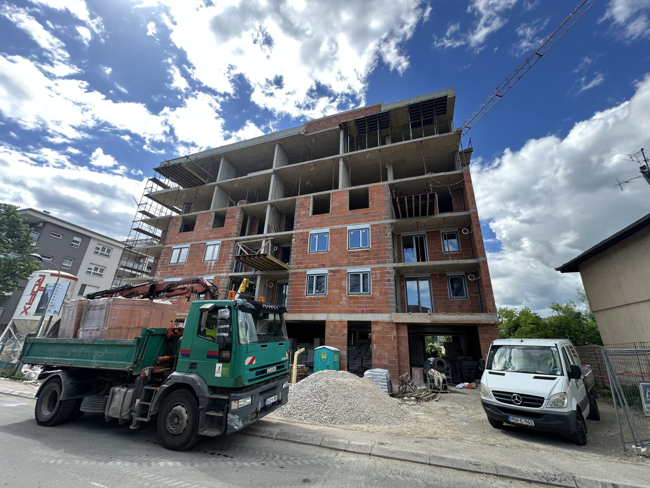 Trosoban stan u širem centru - 59,56 m2 3