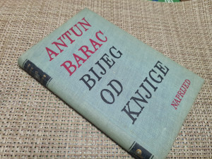 Bijeg od knjige, Antun Barac