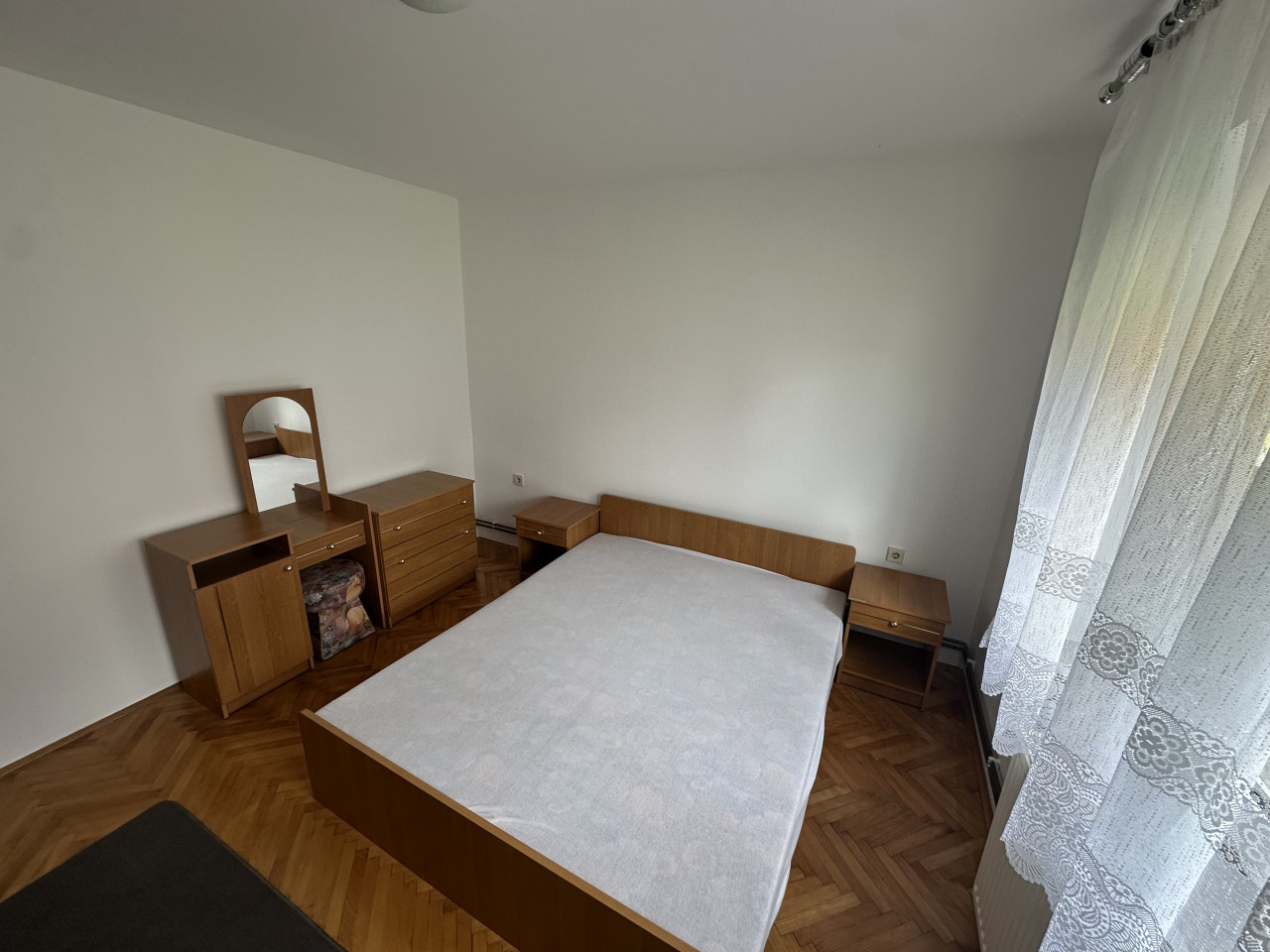 Namješten četverosoban stan na Laušu - 100 m2 9