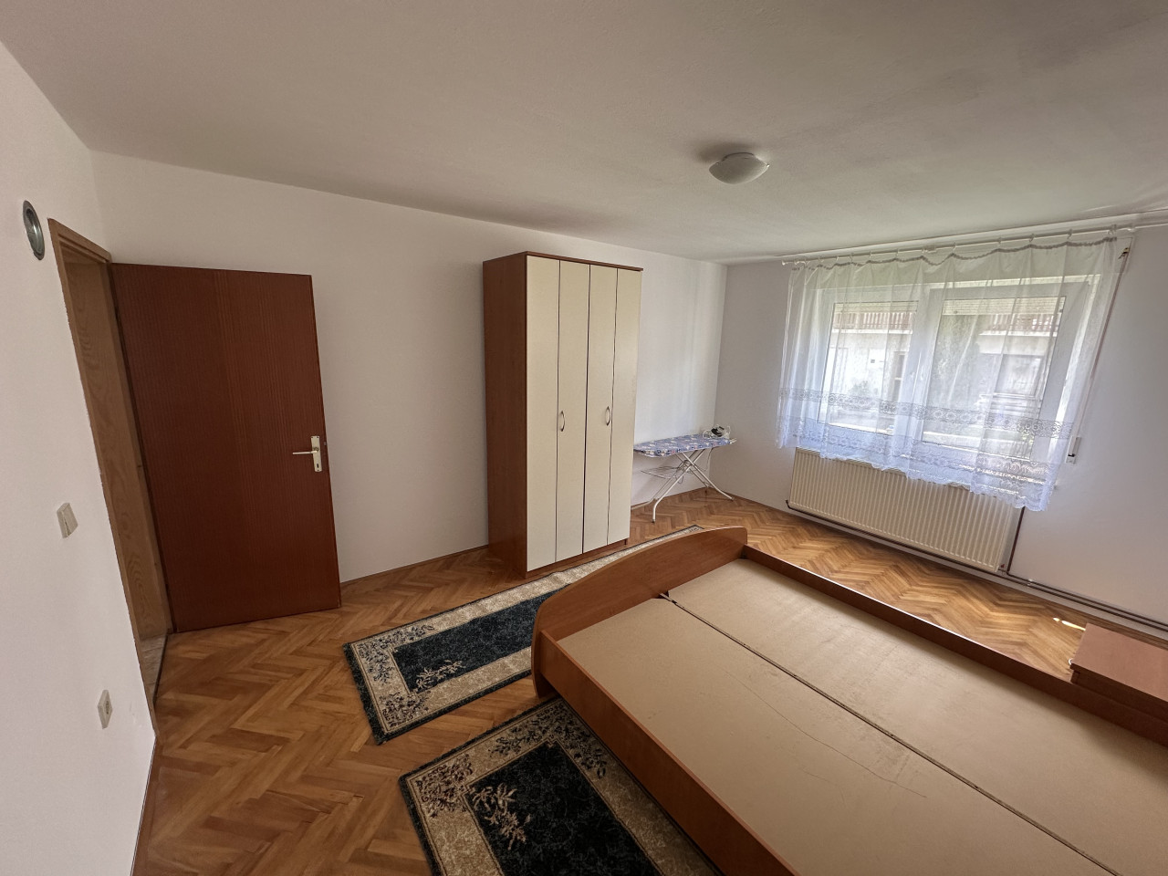 Namješten četverosoban stan na Laušu - 100 m2 14