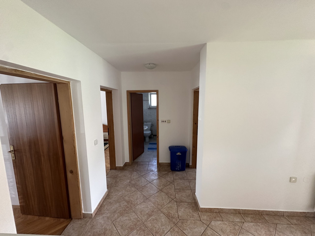 Namješten četverosoban stan na Laušu - 100 m2 19