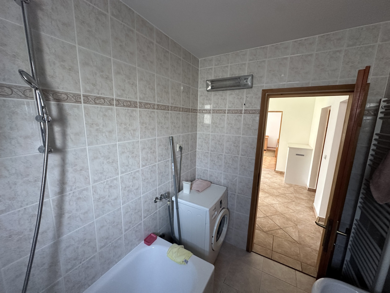 Namješten četverosoban stan na Laušu - 100 m2 22