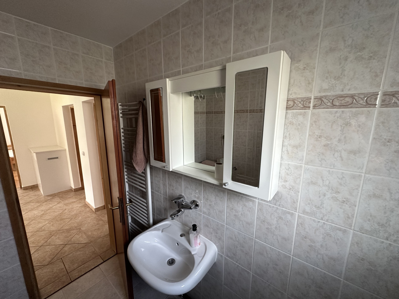 Namješten četverosoban stan na Laušu - 100 m2 23