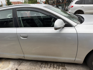 Vrata prednja desna Audi A6 4F 2010
