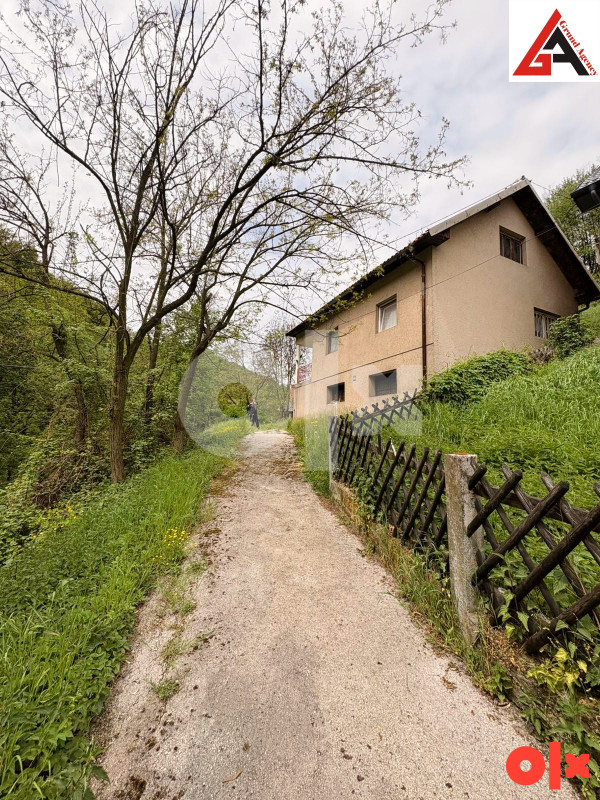 Kuća 80 m2 sa 701 m2 okućnice - Zenica
