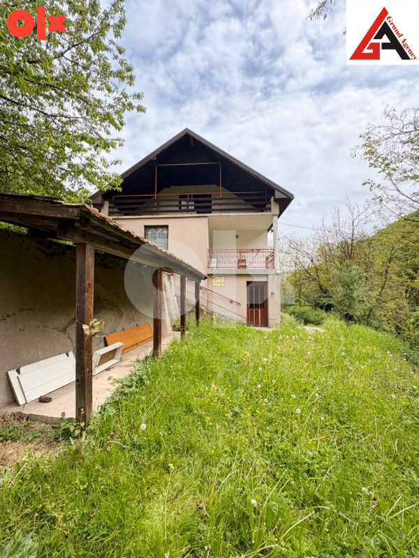 Kuća 80 m2 sa 701 m2 okućnice - Zenica 10
