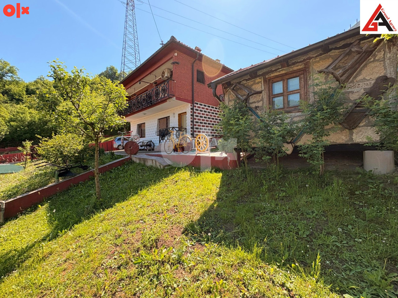 Kuća 204 m2 i 1661 m2 okućnice i 82 m2 posl. pr. -  Zenica